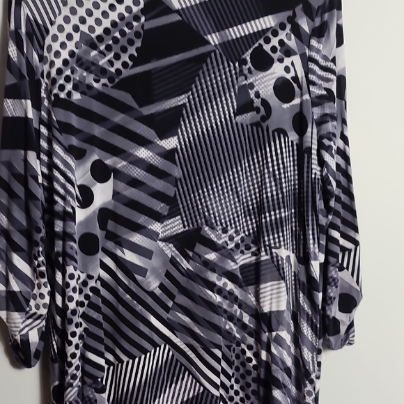 LYNN RITCHIE SILVER Black & White Abstract Patterned Blouse Button Up Size Small - Picture 12 of 13